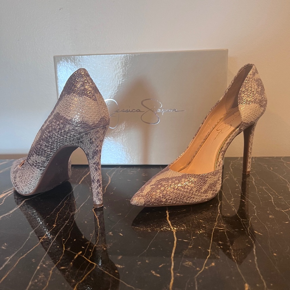 Jessica Simpson Natural &  Metallic Snake, Size 8M